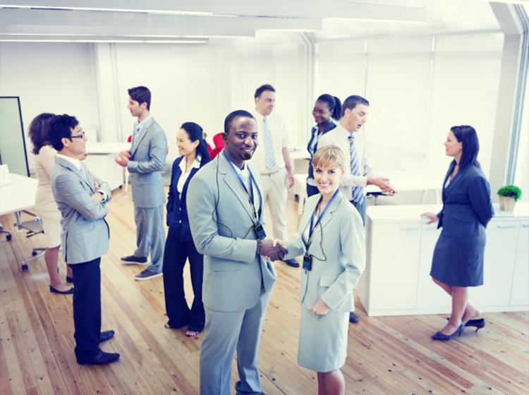 Sistema di guida turistica per la visita della fabbrica(图1)